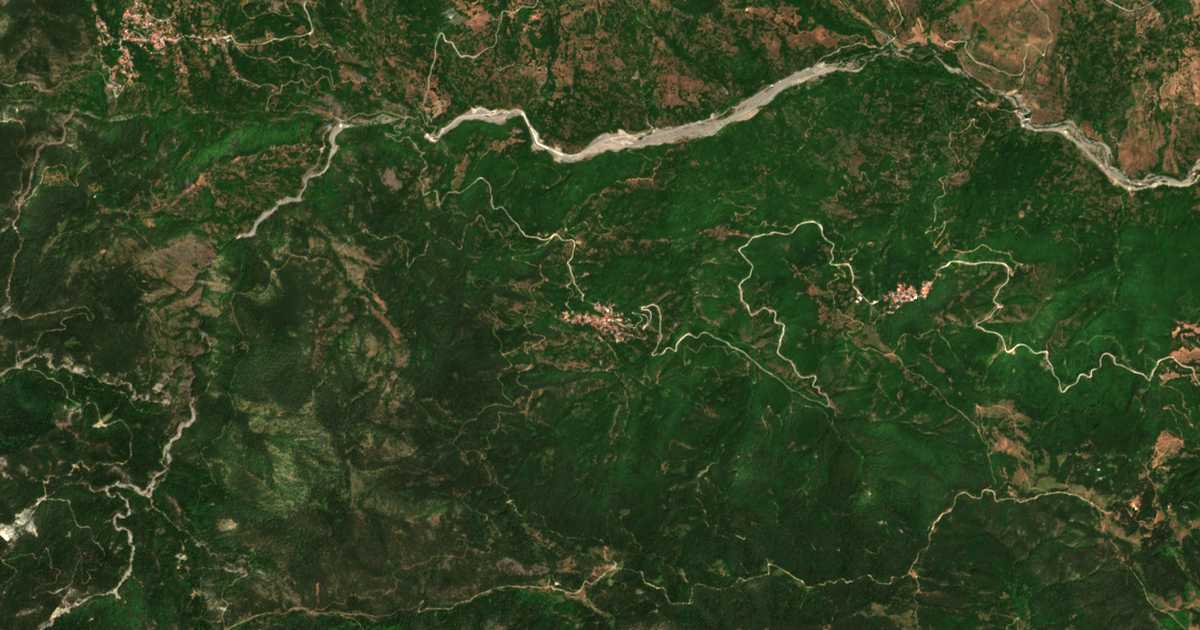 Mapa por satélite de Ampelochórion