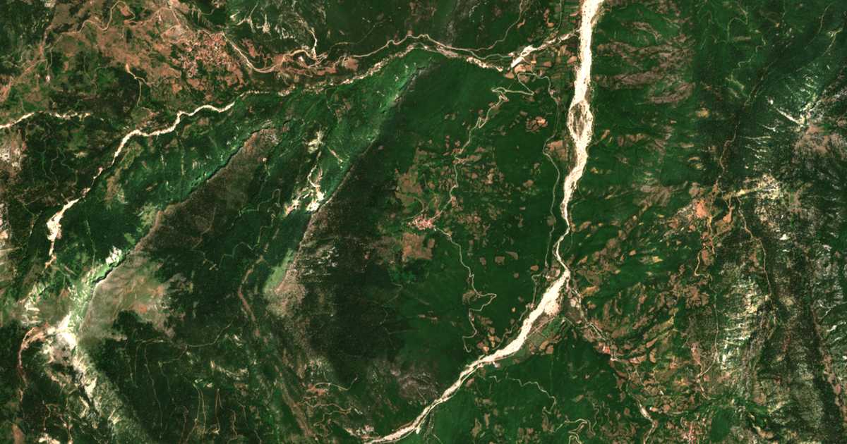 Mapa por satélite de Kalogrianí