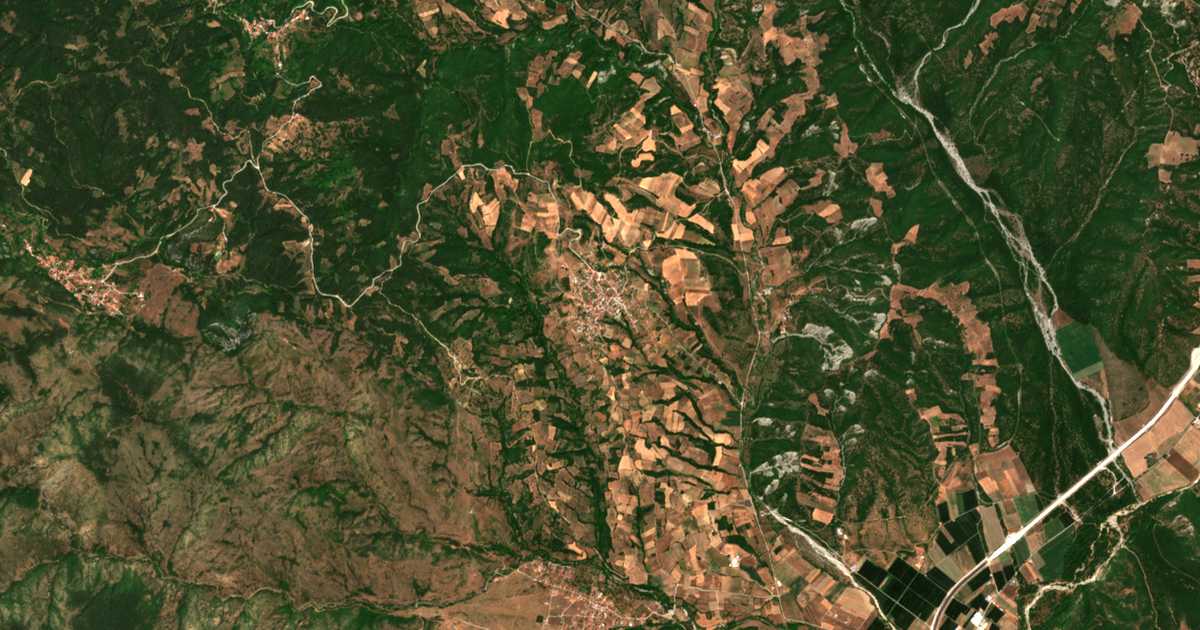 Mapa por satélite de Oxýneia