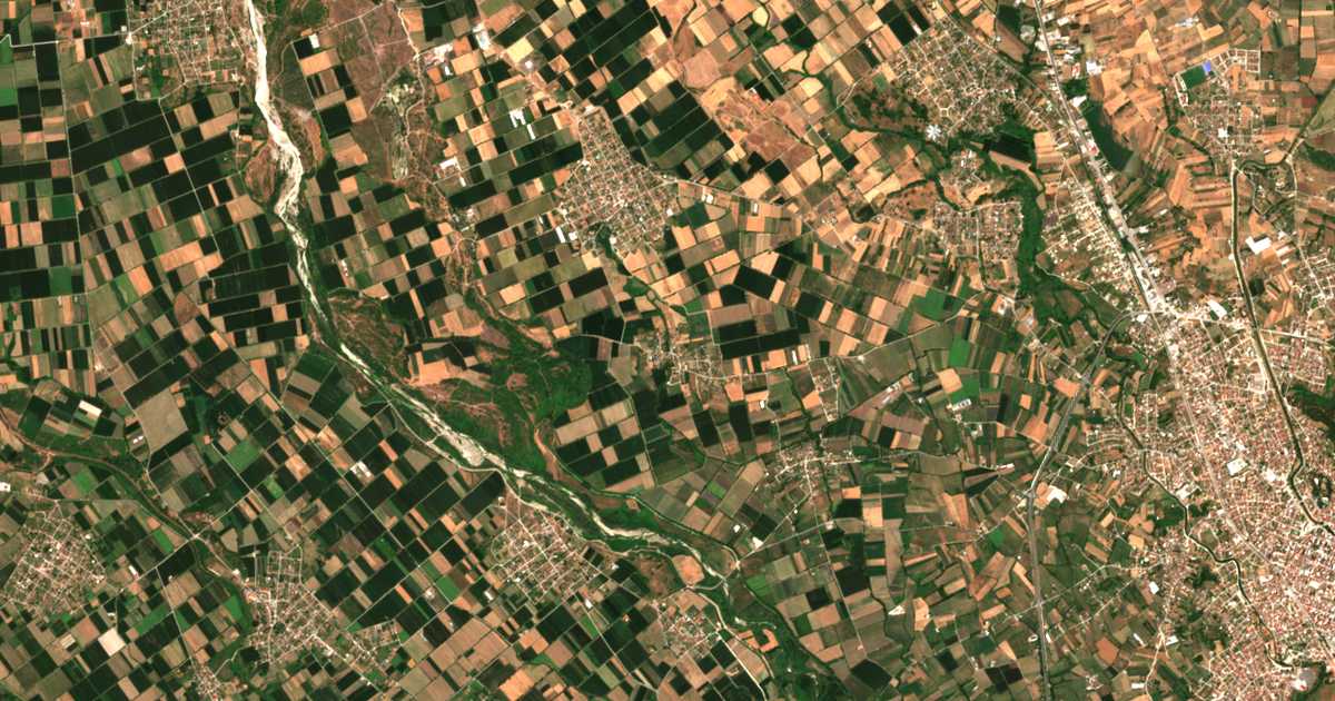 Mapa por satélite de Dipótamos