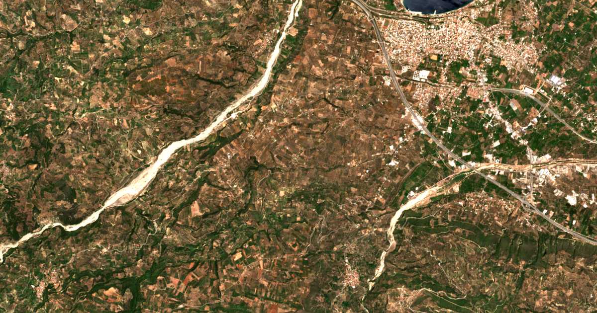 Mapa por satélite de Ágios Nikólaos