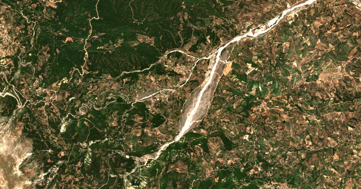 Mapa por satélite de Káto Salmeníkon