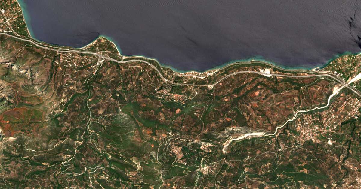 Mapa por satélite de Plátanos