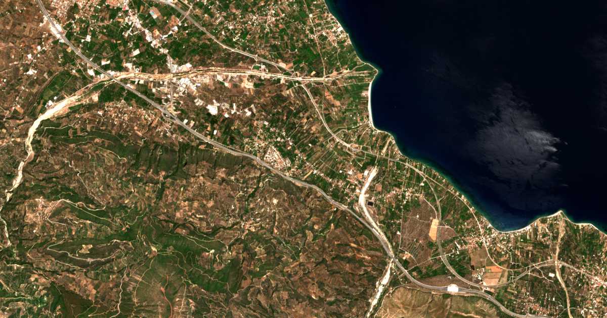 Mapa por satélite de Rizómylos