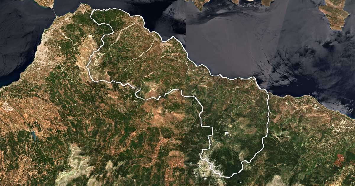 Imagen de satélite con el límite trazado: Egialea