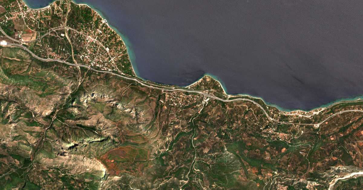 Mapa por satélite de Trápeza