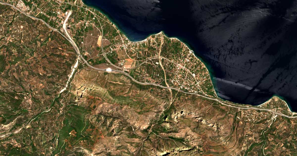 Mapa por satélite de Zachlorítika