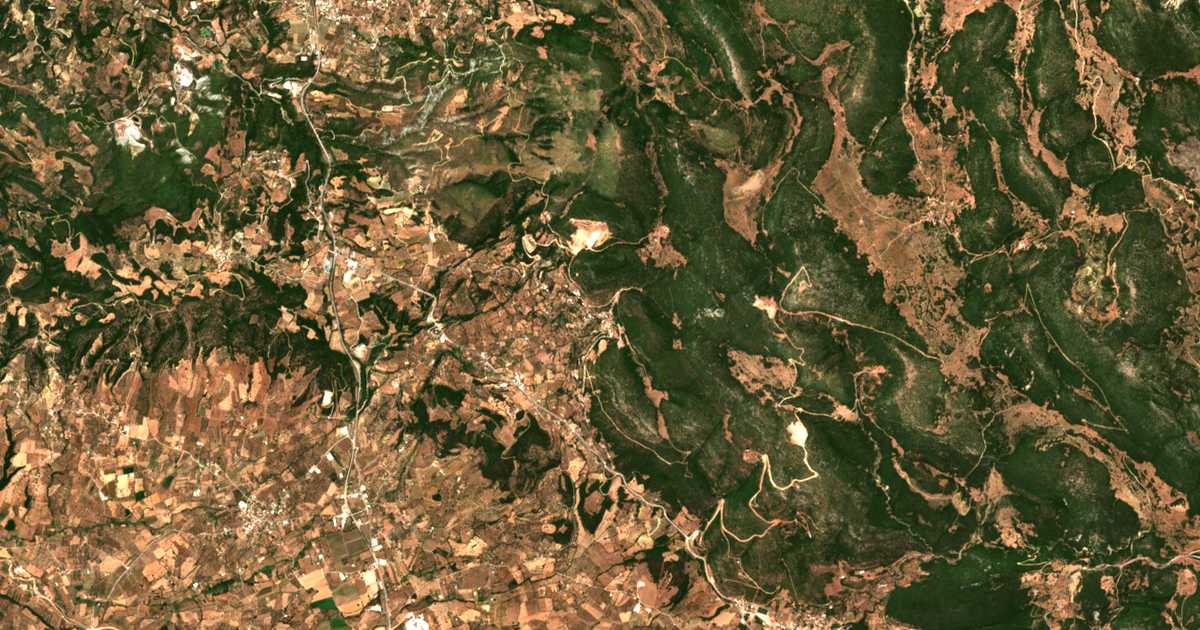 Mapa por satélite de Platanóvrysi