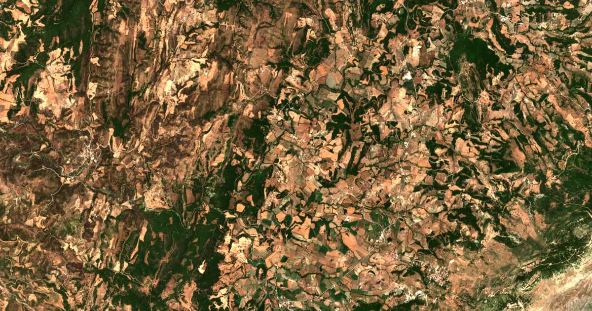 Mapa por satélite de Skoúras