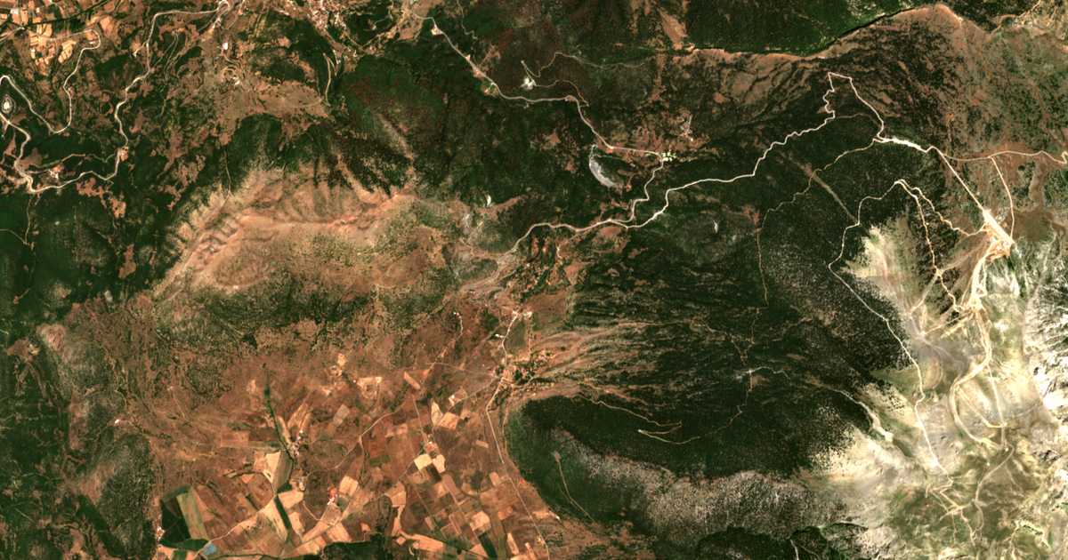 Mapa por satélite de Áno Lousoí