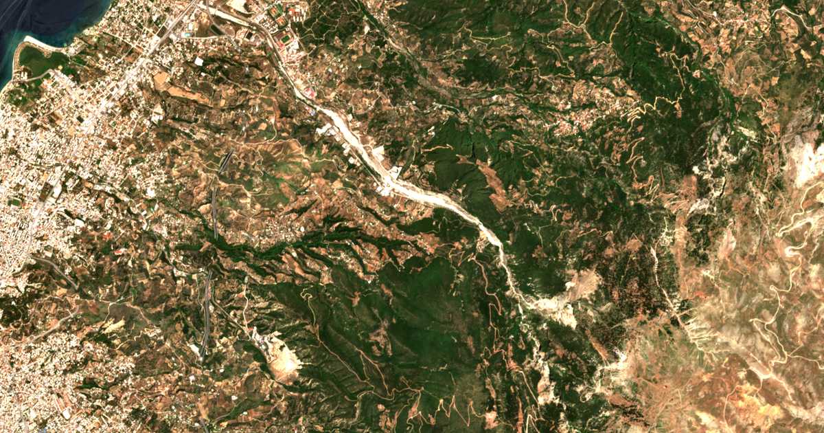 Mapa por satélite de Cháradron