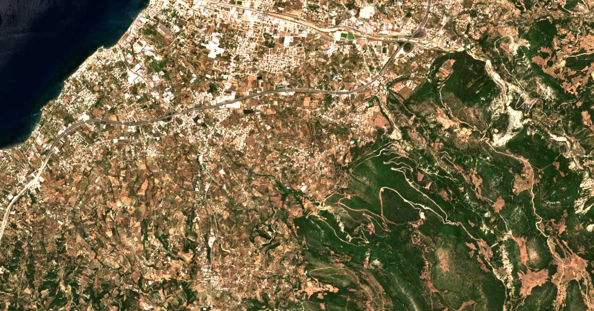 Mapa por satélite de Krini 97