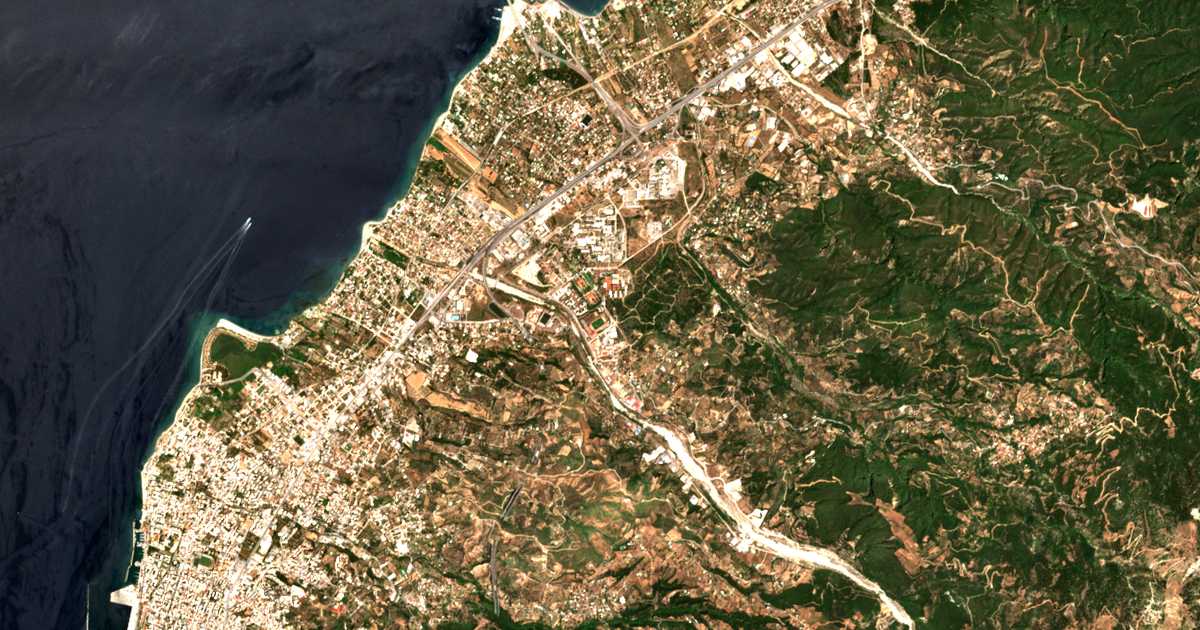 Mapa por satélite de Magoúla