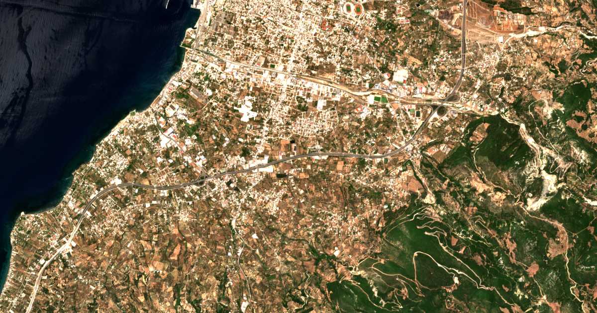 Mapa por satélite de Bákari