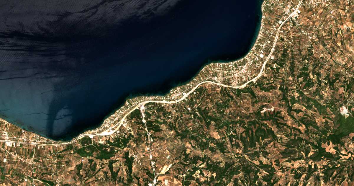Mapa por satélite de Tsoukalaíika