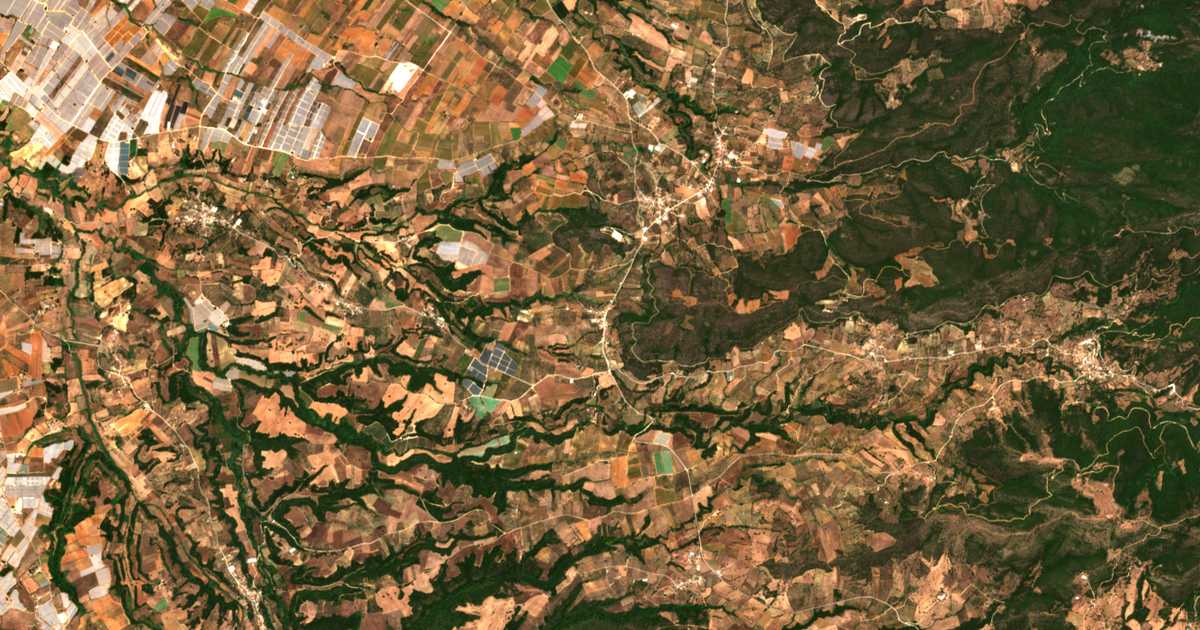 Mapa por satélite de Ágios Konstantínos