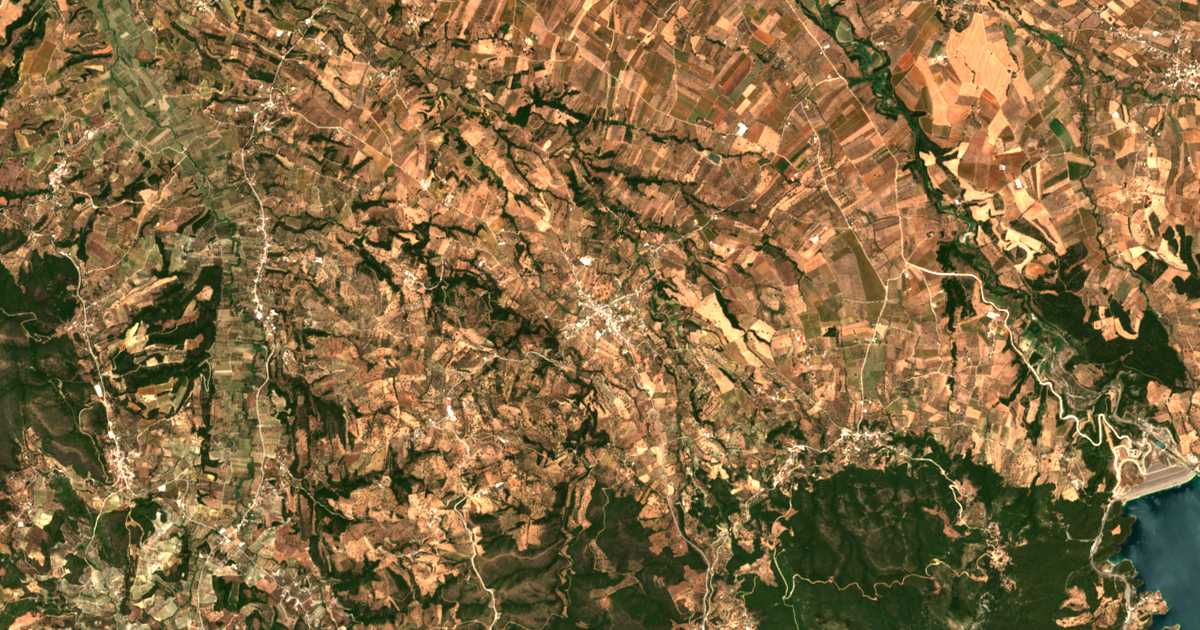 Mapa por satélite de Káto Mazarákion