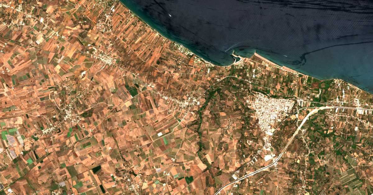 Mapa por satélite de Niforaíika
