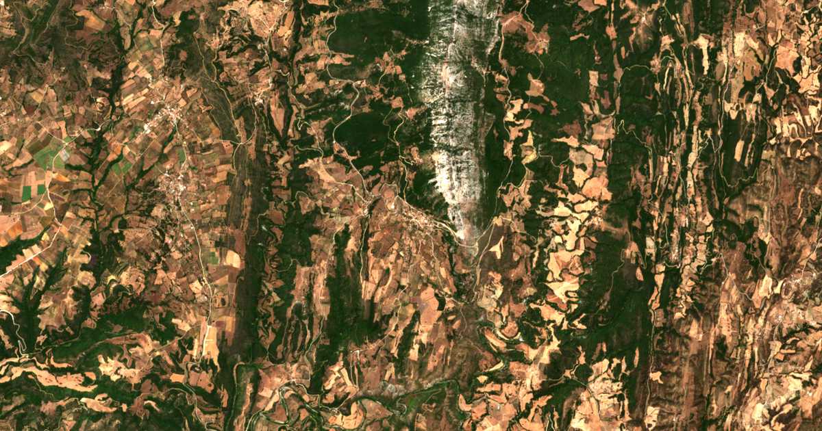Mapa por satélite de Pórtai