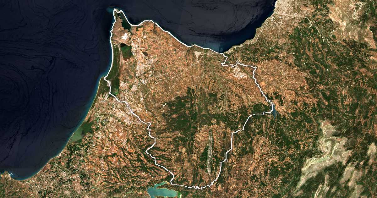 Imagen de satélite con el límite trazado: Acaya Occidental
