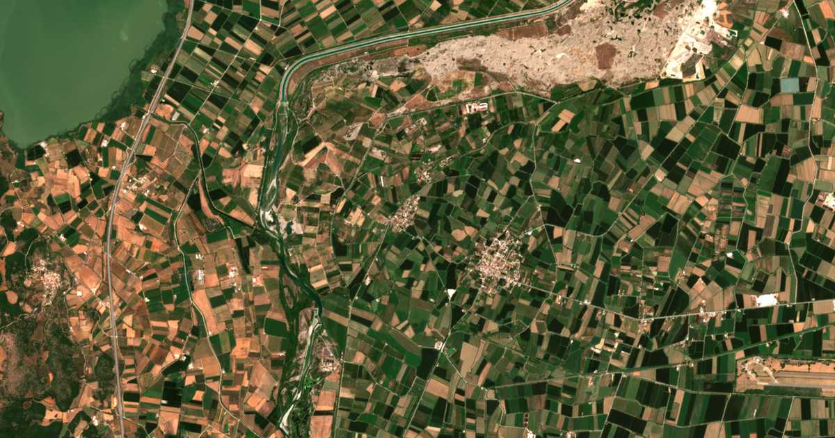 Mapa por satélite de Ágios Geórgios