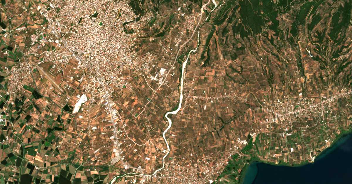 Mapa por satélite de Akropótamos