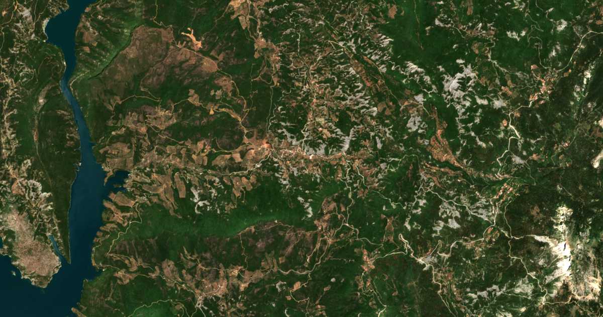 Mapa por satélite de Ampélia