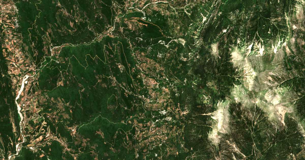 Mapa por satélite de Agía Paraskeví