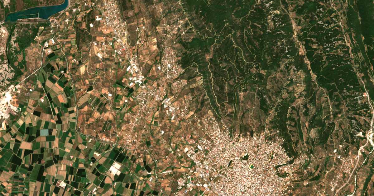 Mapa por satélite de Diamantaíika