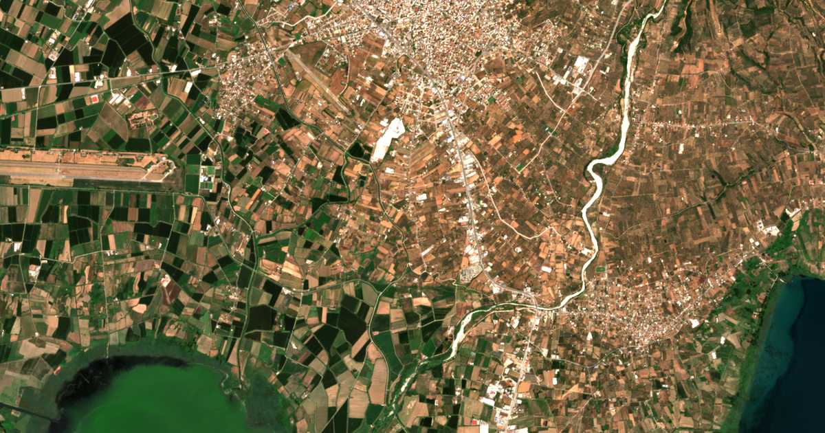 Mapa por satélite de Giannoúzi