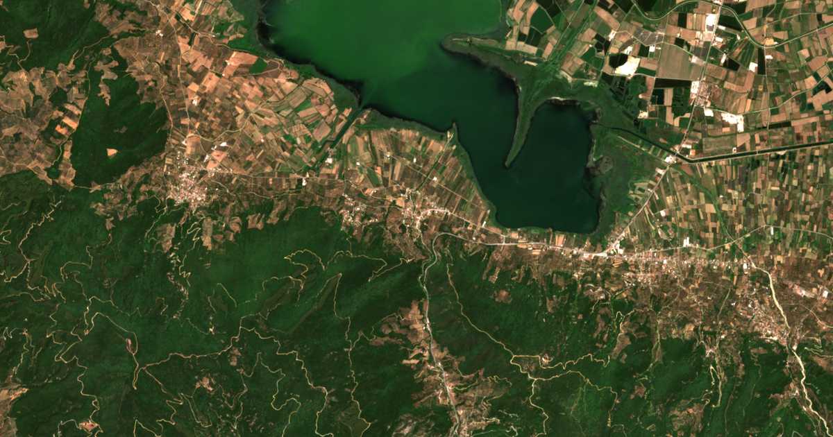 Mapa por satélite de Kleisorrévmata