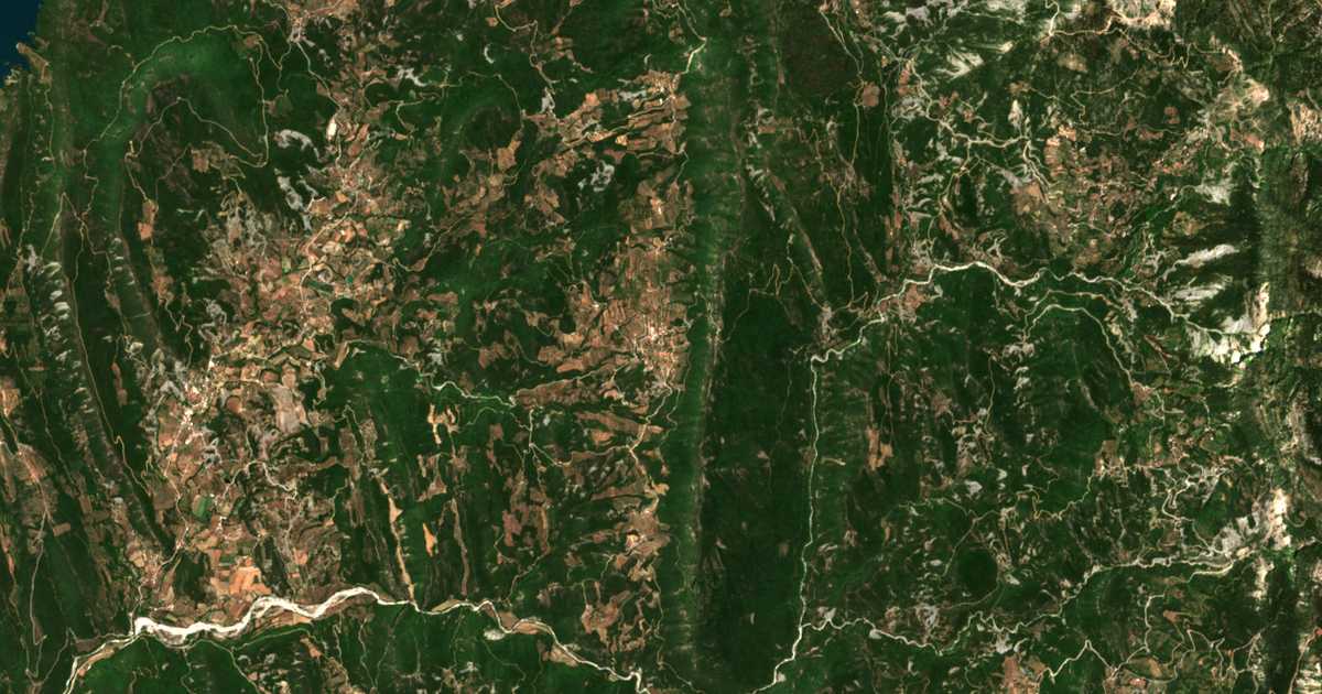 Mapa por satélite de Kypárissos