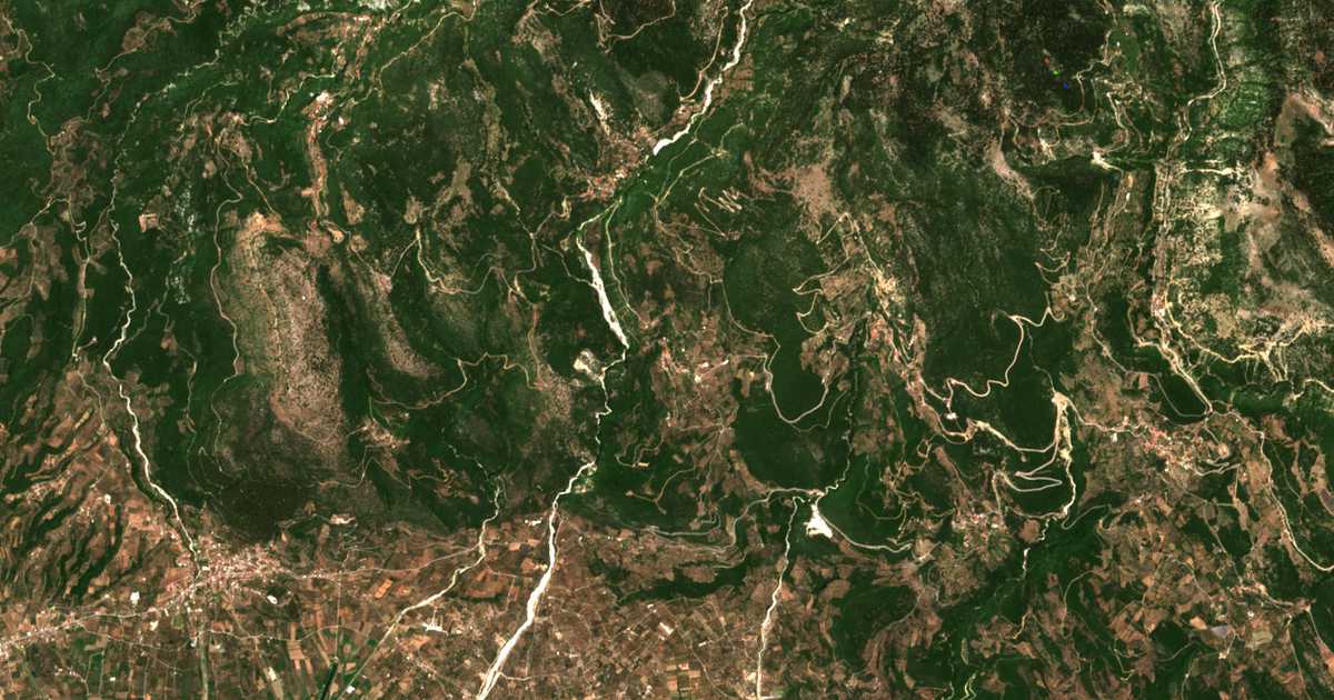 Mapa por satélite de Palaiokaryá