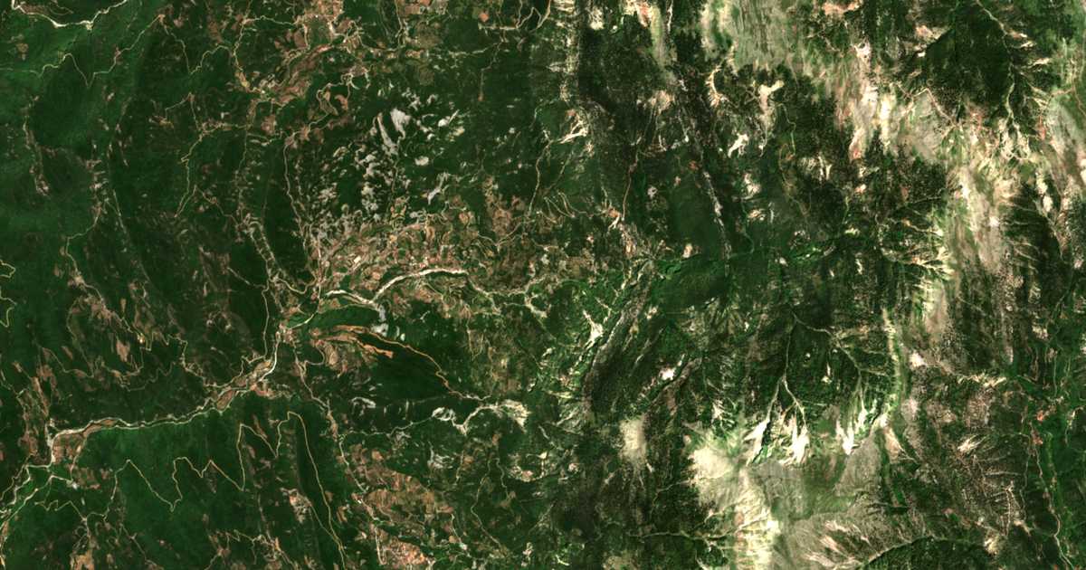 Mapa por satélite de Xirákia