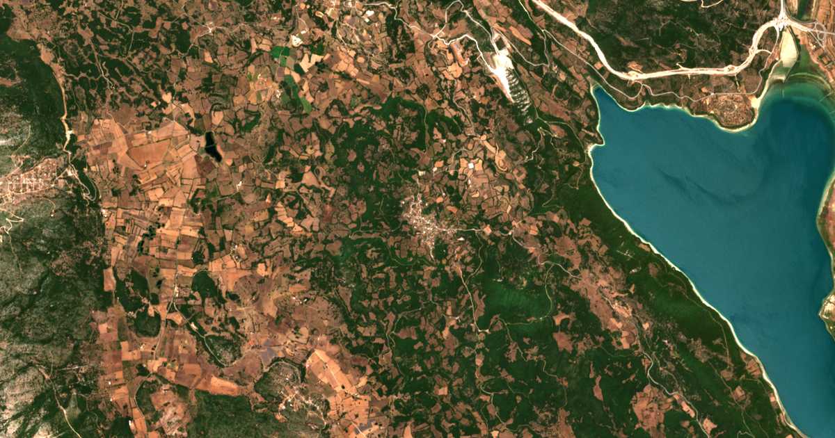Mapa por satélite de Konopína
