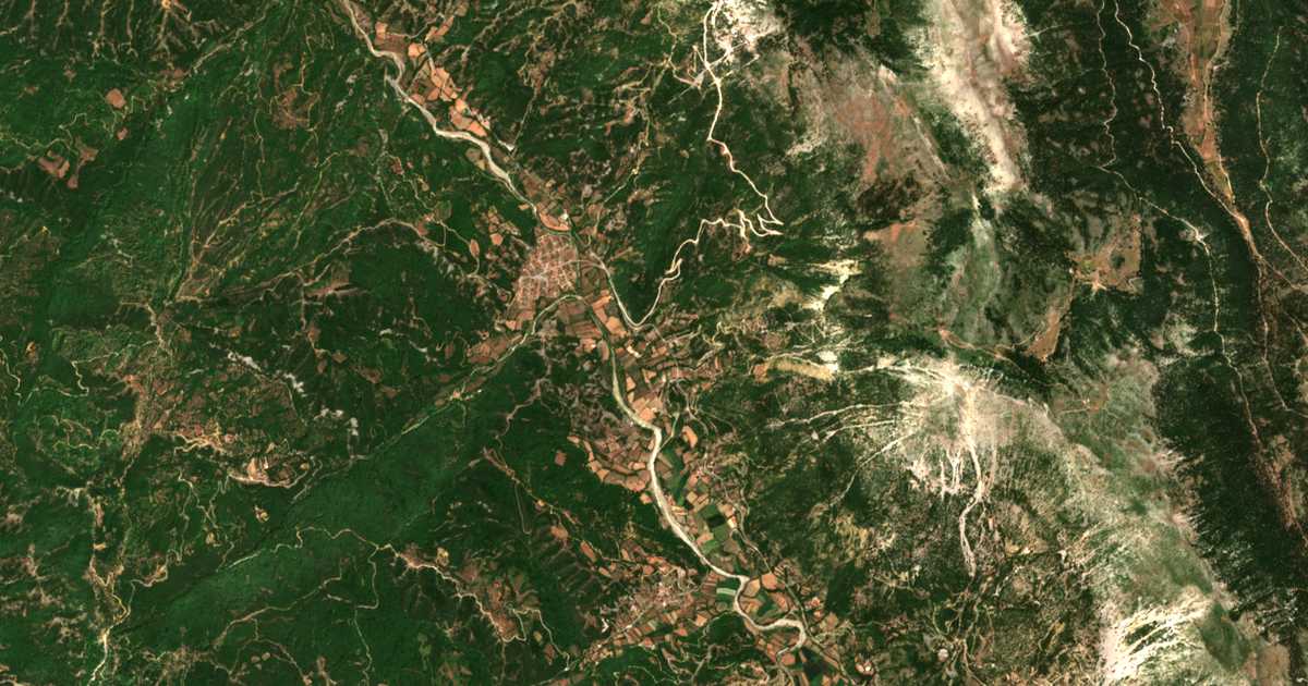 Mapa por satélite de Káminos