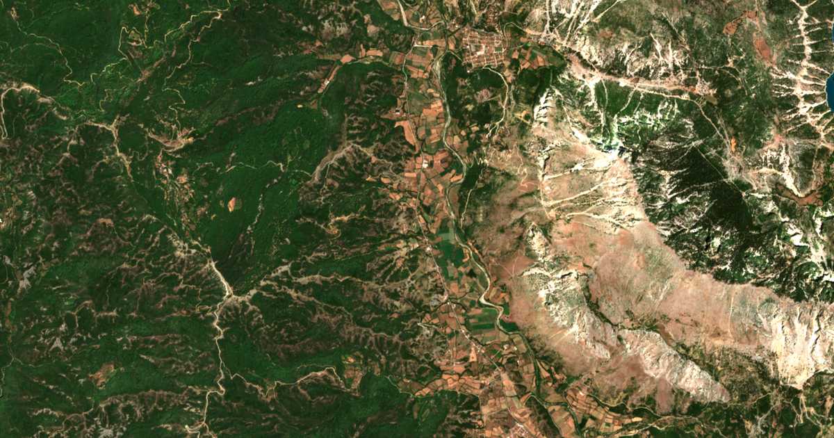 Mapa por satélite de Potamiá