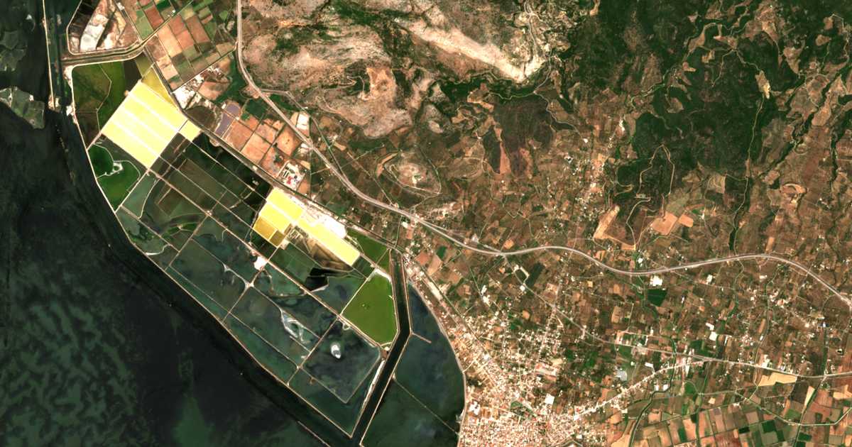 Mapa por satélite de Néa Ydragogeía