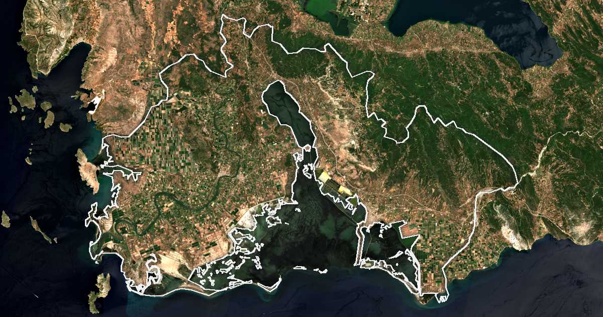 Imagen de satélite con el límite trazado: Dímos Ierás Pólis Mesolongíou