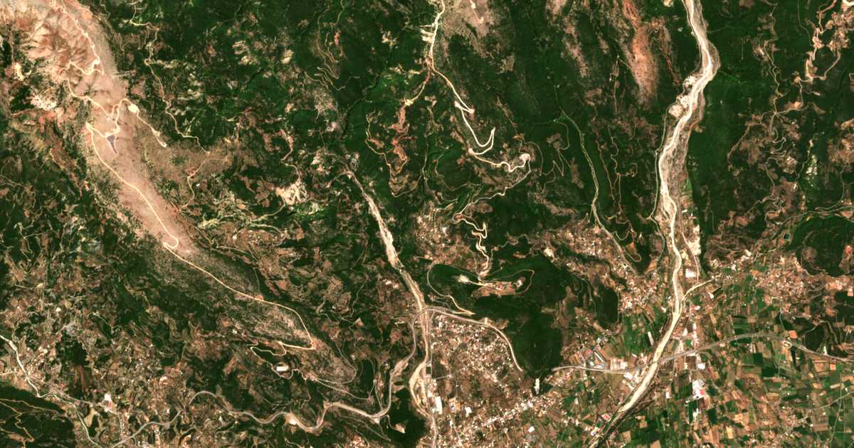 Mapa por satélite de Skála