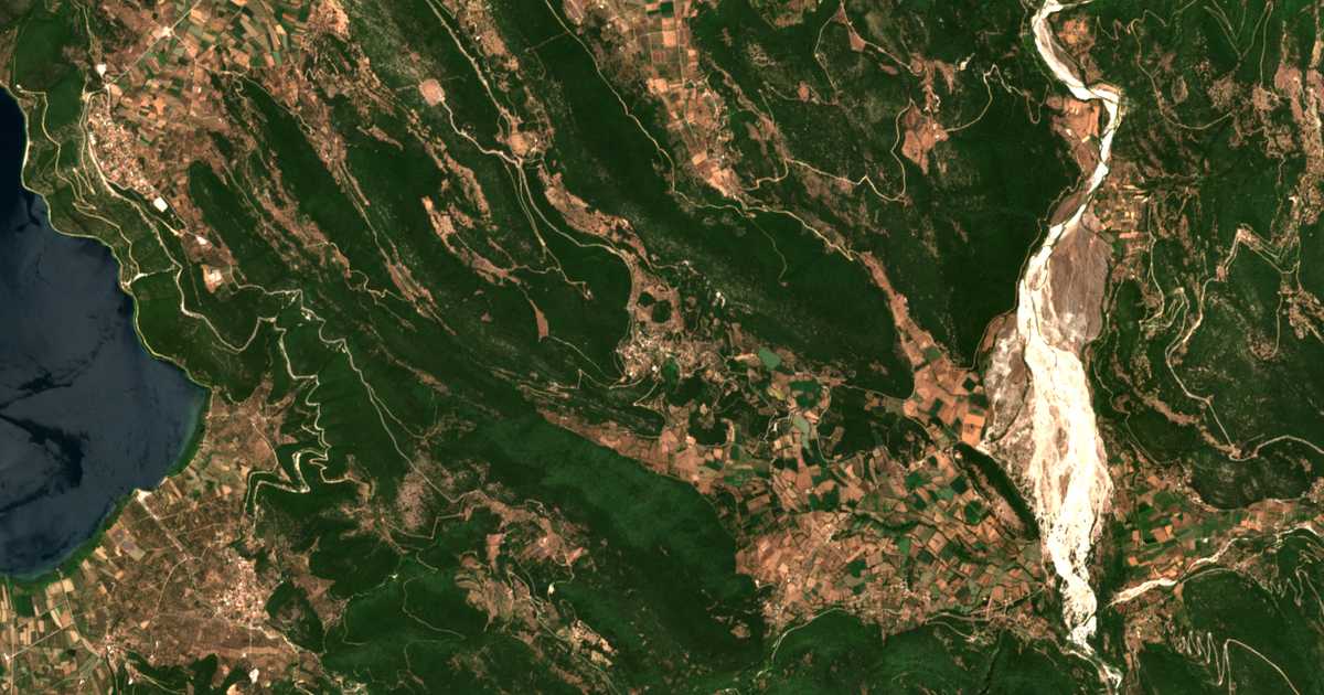 Mapa por satélite de Avaríkos
