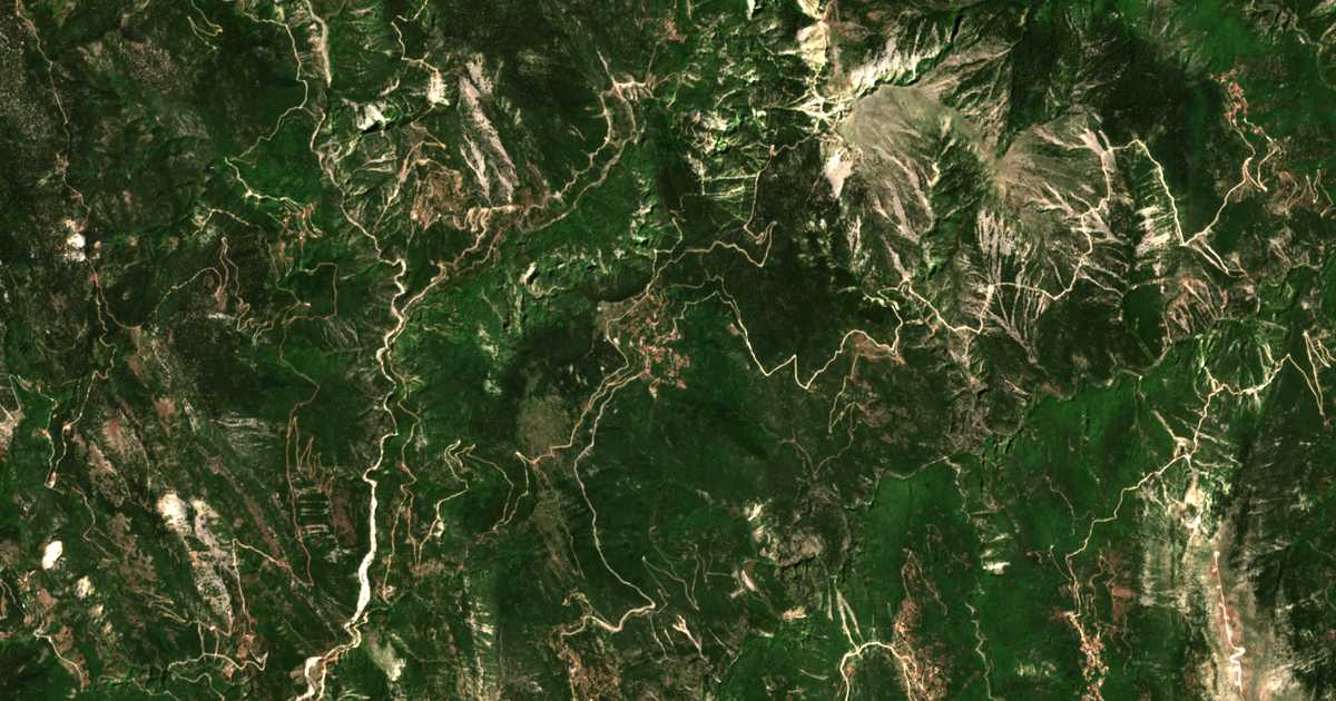 Mapa por satélite de Koníska
