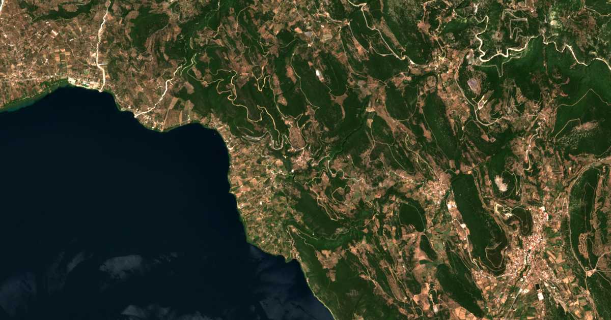 Mapa por satélite de Myrtiá