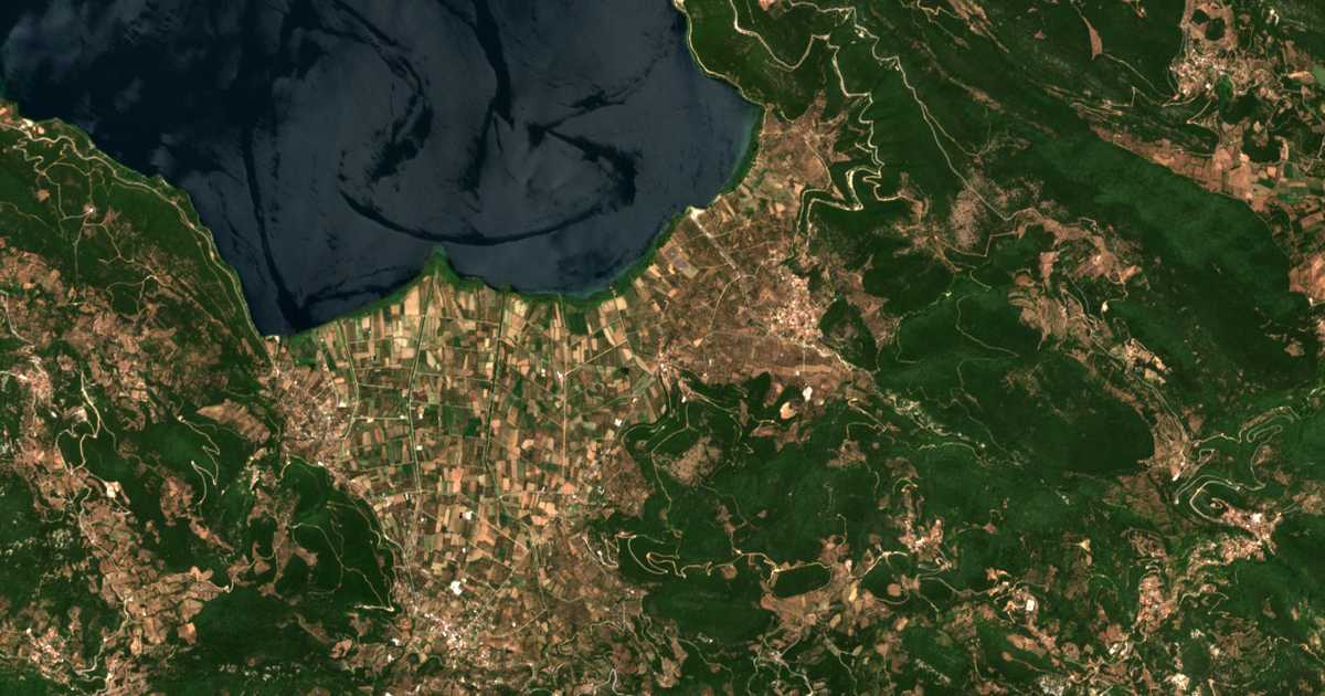 Mapa por satélite de Pámfion