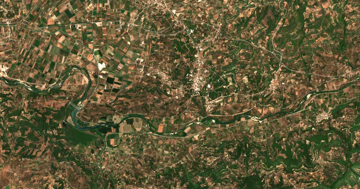 Mapa por satélite de Droúva