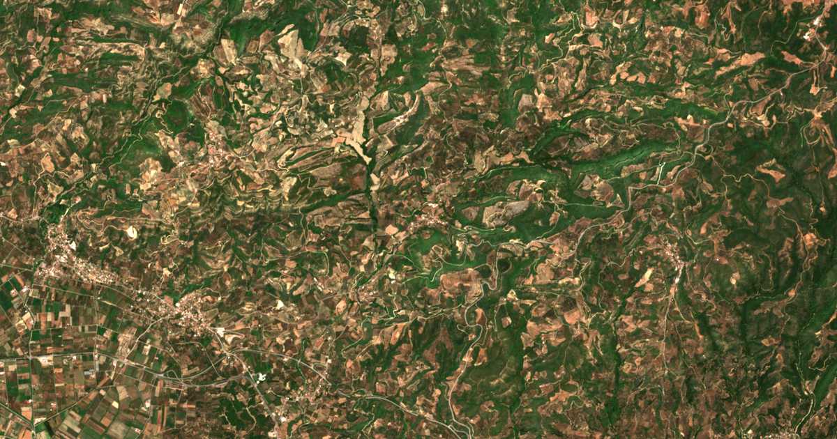 Mapa por satélite de Kládeos