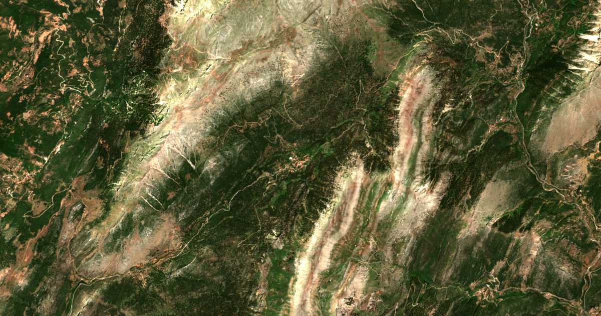 Mapa por satélite de Kryóvrysi