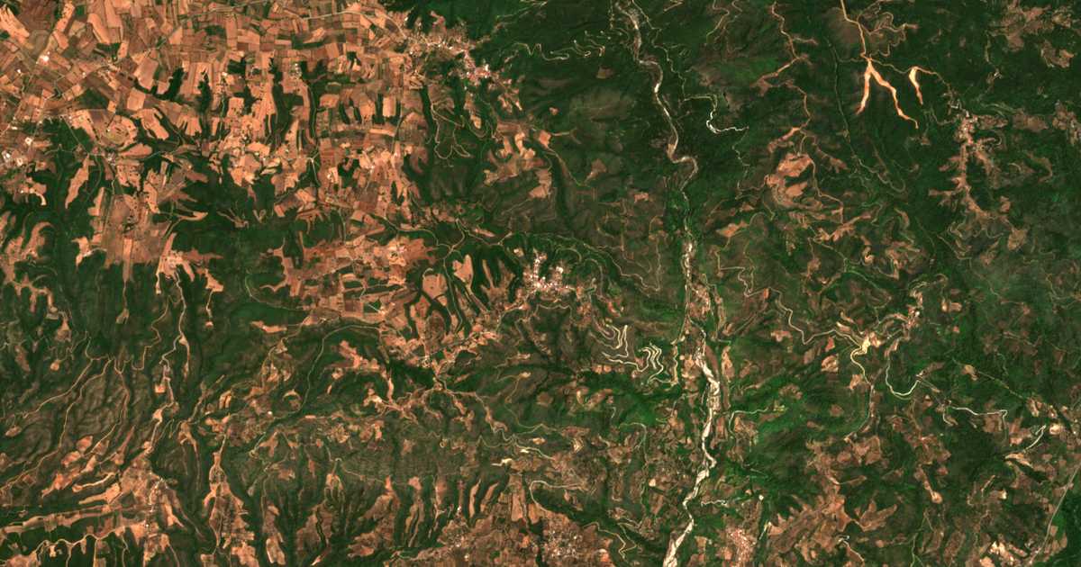 Mapa por satélite de Nemoúta