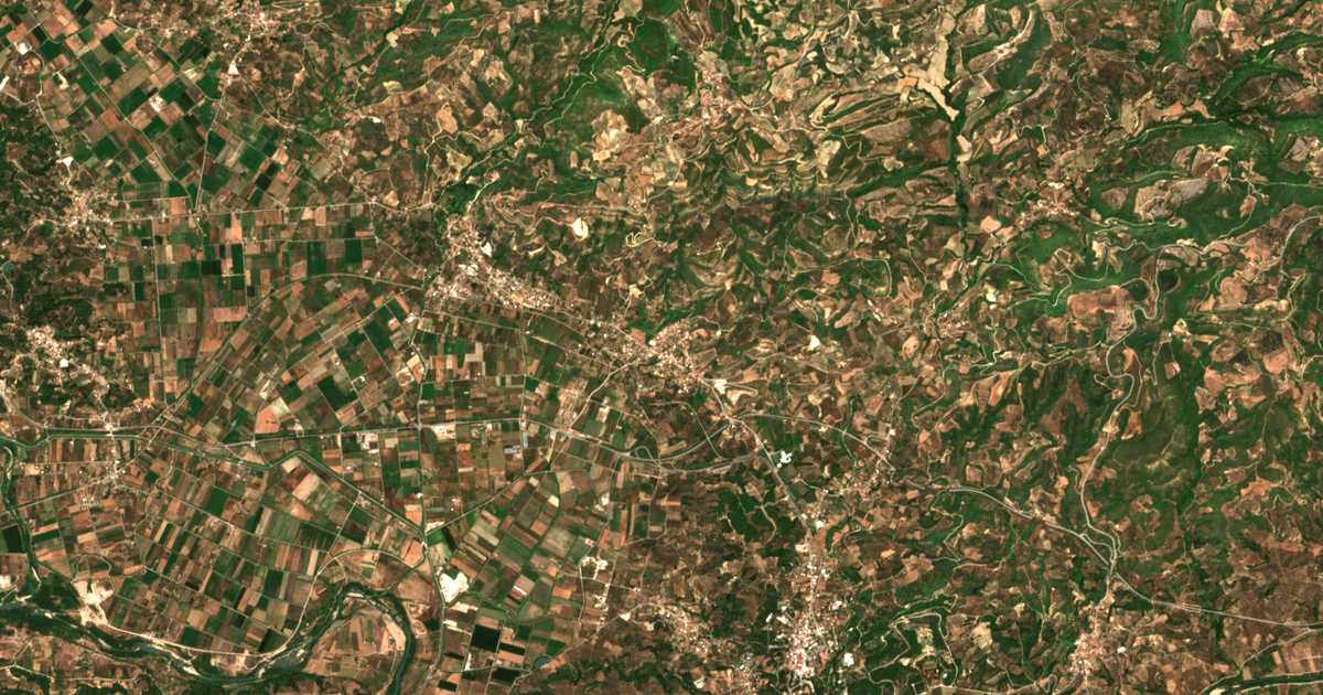 Mapa por satélite de Plátanos