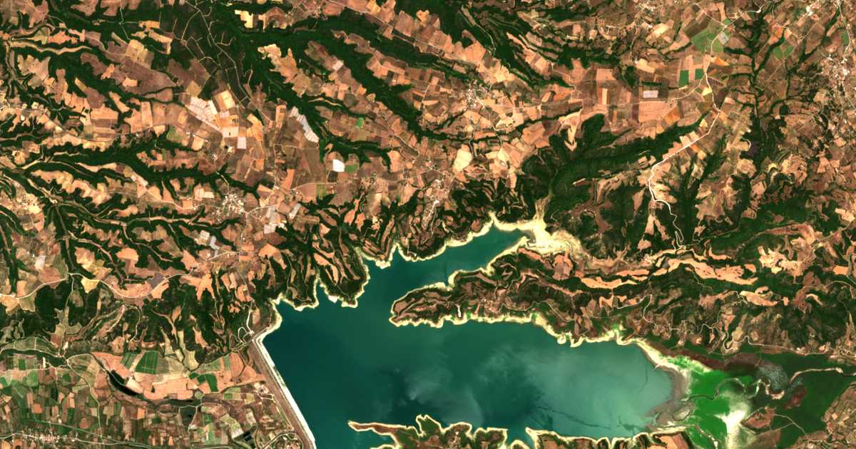 Mapa por satélite de Aetorráchi